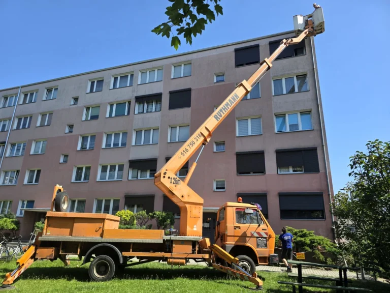 Hydroizolacja dachu na bloku - Wrocław